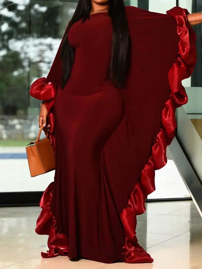Robe de soirée asymétrique bordeaux unie à manches volantées et détails plissés