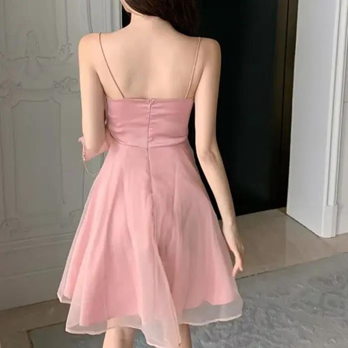 Robe d'été sexy en tulle pour femmes, col licou, française, fine, bretelles fines, rose, mode Joker,