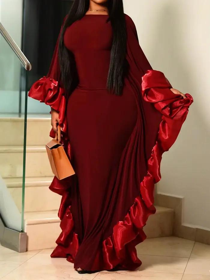 Robe de soirée asymétrique bordeaux unie à manches volantées et détails plissés