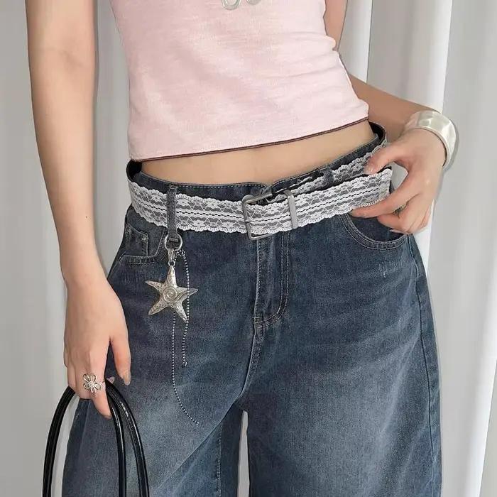 Belle ceinture de taille en dentelle florale blanche ; Accent de mode réglable assorti pour les femm