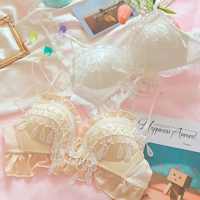 Soutien-gorge en dentelle pour adolescentes, doux et mignon, petits seins, pompon, princesse, vent, lingerie, grande taille, push up, sous-vêtements pour femmes