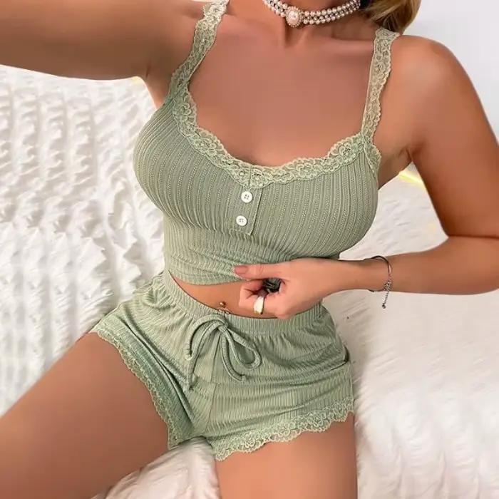 Ensemble de pyjamas féminins estivaux sexy en polyester et élasthanne pour une nuit élégante et confortable