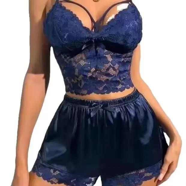 Ensemble de Nuisette Courte en Dentelle Confortable et Respirant avec Col en V et Short pour Femme – Idéal Printemps, Été, Automne, Hiver