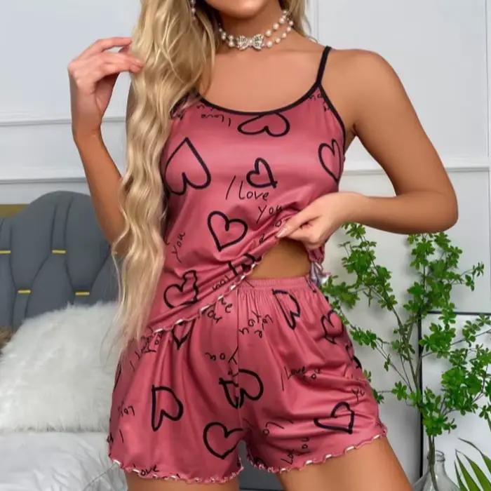 Ensemble de pyjama imprimé en forme de cœur pour femmes, pyjama sexy, ensemble de short et de débardeur en soie plissée, doux et confortable, vêtements de maison doux et mignons