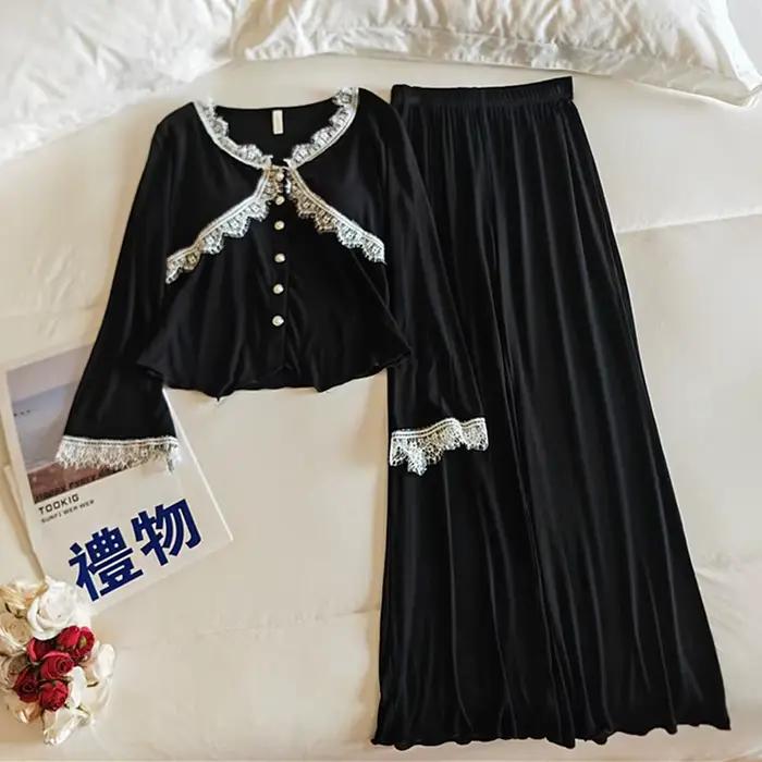 Elegantní dámské pyžamo s dlouhým rukávem a kalhotami