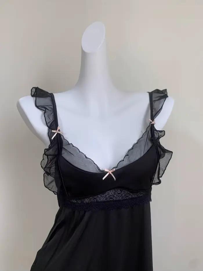 Chemise de nuit en dentelle à volants pour femmes, chemise de nuit à bretelles, col en V français, mini robe de nuit, lingerie sexy, vêtements de nuit, noir, mignon, romantique
