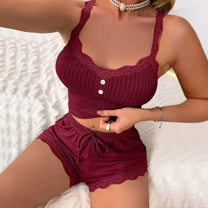 Ensemble de pyjamas féminins estivaux sexy en polyester et élasthanne pour une nuit élégante et confortable