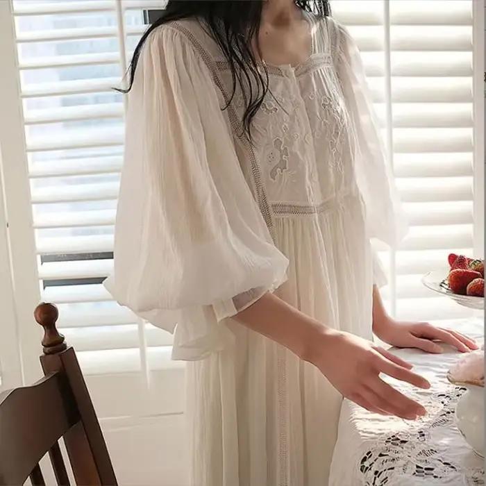 Chemise de nuit blanche en dentelle pour femme, chemise de nuit vintage, col carré, manches longues, longueur rinçage, 100% coton