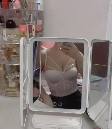 Tvarovací podprsenka pro ženy