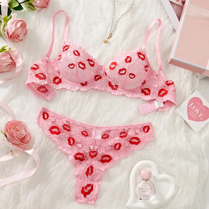 Lingerie Sexy rouge lèvre broderie sous-vêtements en dentelle ensemble de soutien-gorge translucide 