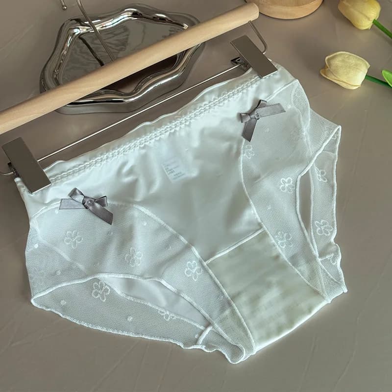 Sexy dentelle femmes culottes soyeux Satin Lingerie doux mignon sous-vêtements pour fille sans coutu