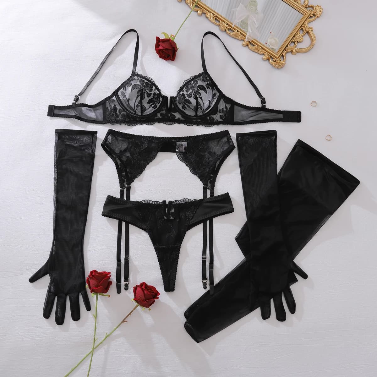 Ellolace Lingeries séduisantes Sexy soutien-gorge Premium chaud 3 pièces ensemble avec gants et bas