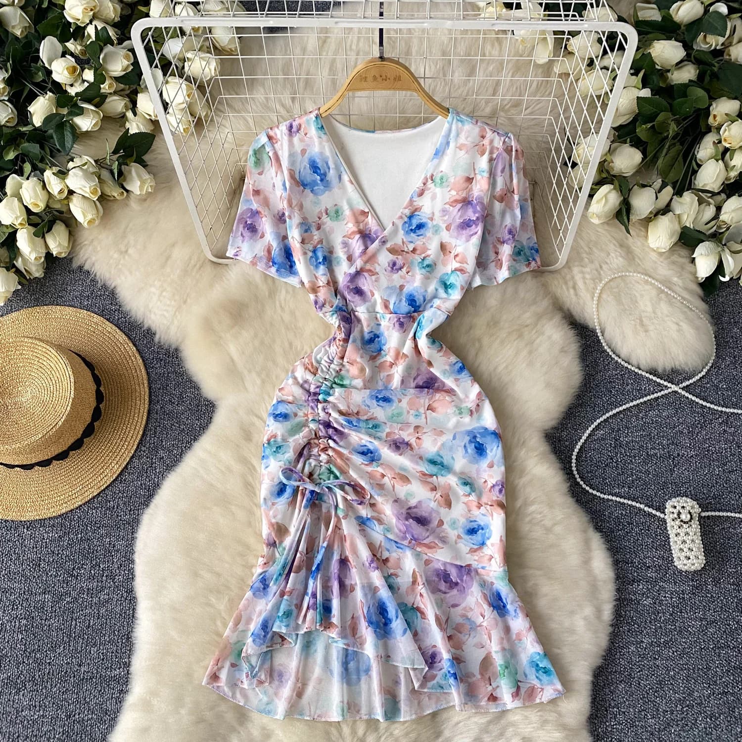 Foamlina 2025 robe imprimée florale col en V femmes manches courtes taille haute cordon froncé Mini 