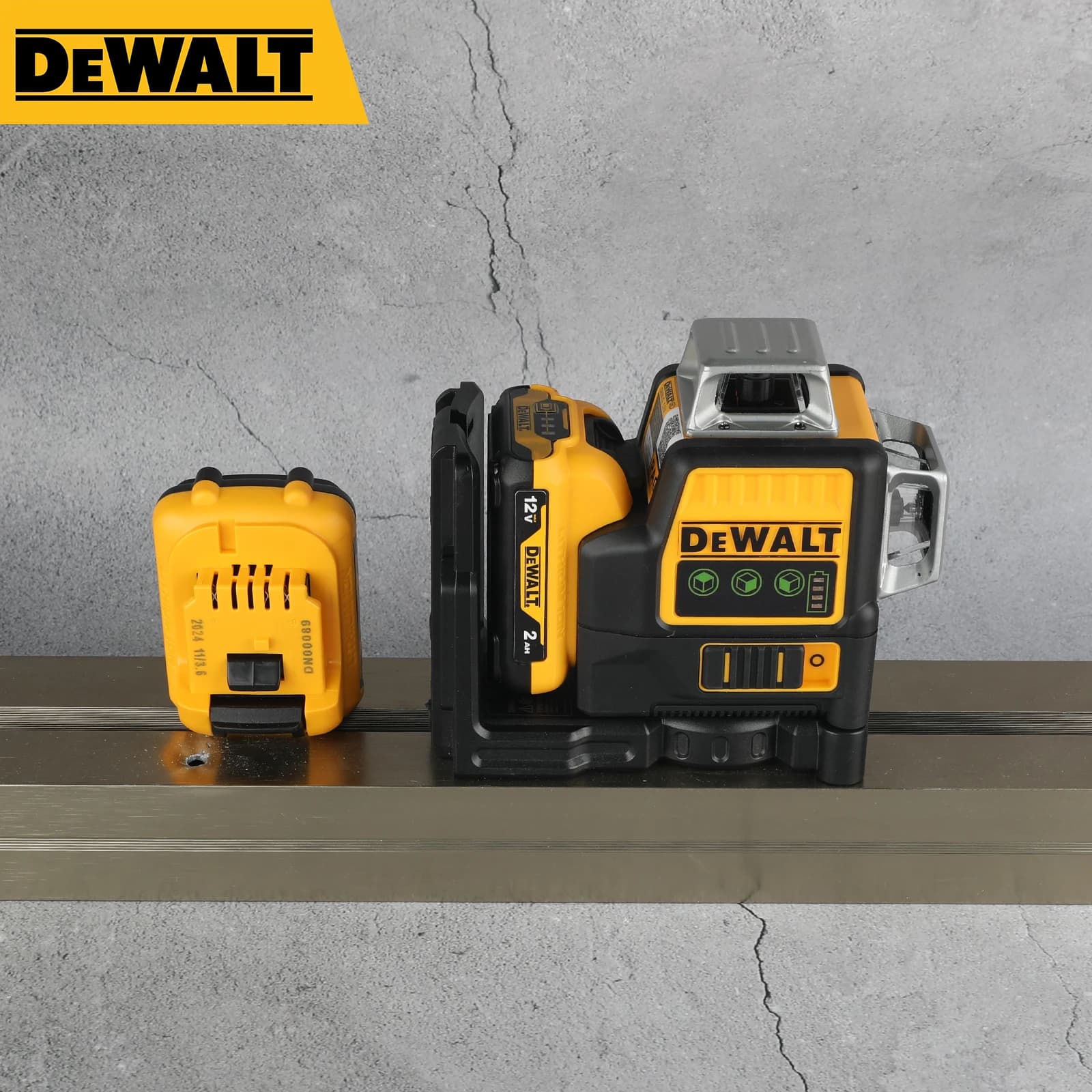 Dewalt DW089LG Niveau laser à faisceau vert 12 lignes - 360 °   Couverture sur 3 côtés, Li-Ion 12 V,