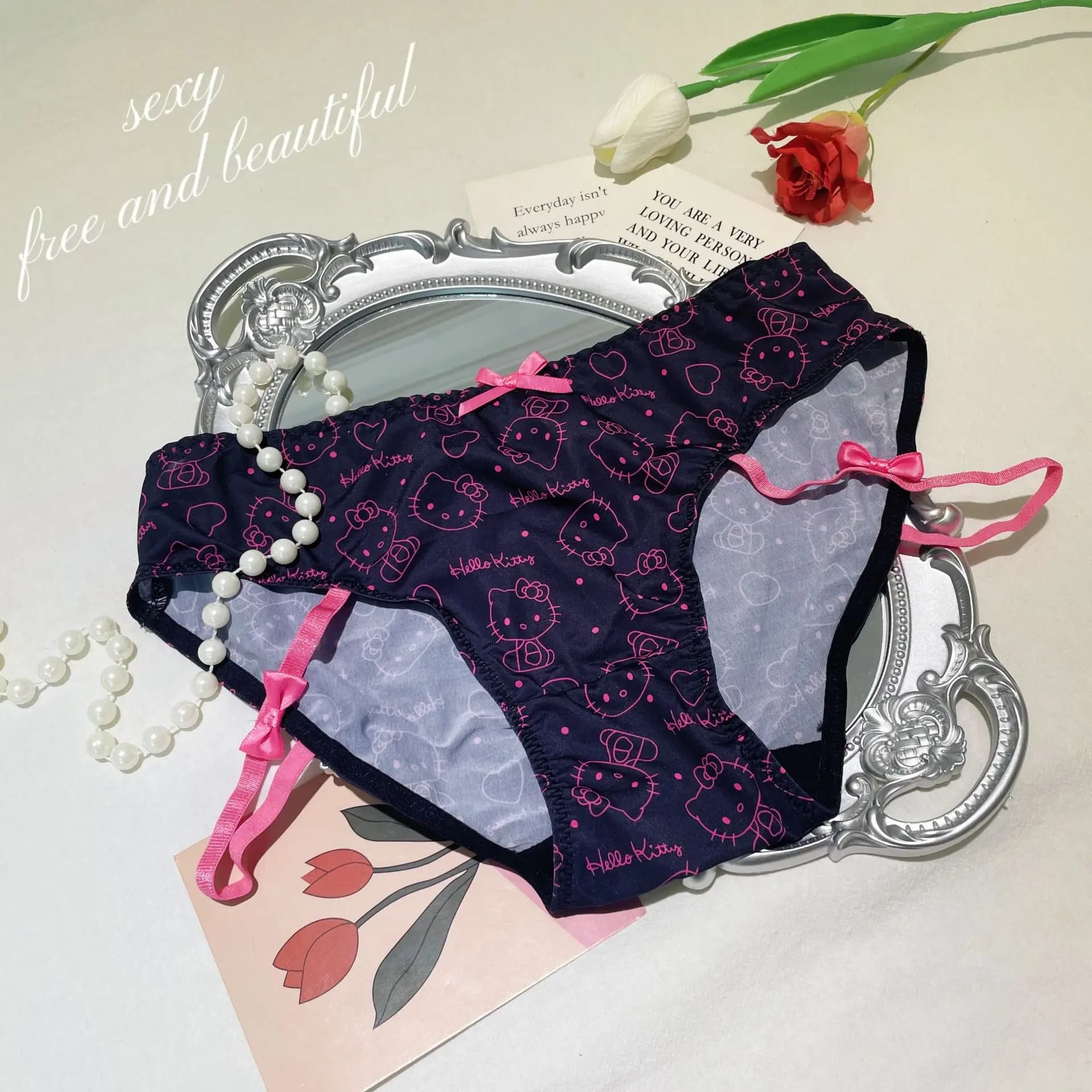 Culottes à Bretelles Motif Hello Kitty Mignonnes pour Femmes, Sous-vêtements Creux à Nœud Confortabl