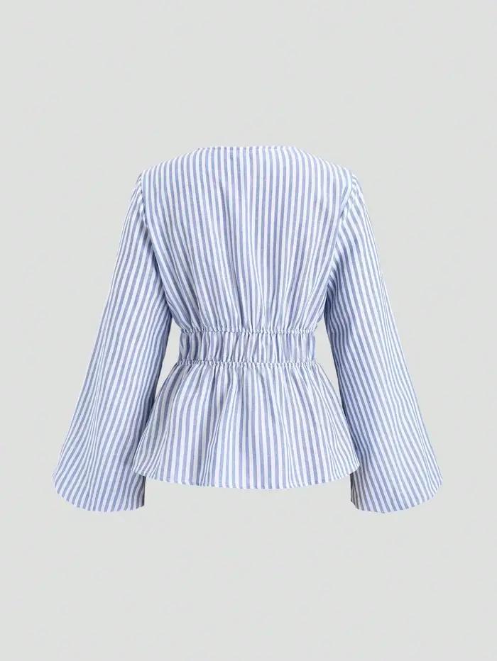 Chemise à manches bouffantes avec nœud à nouer rayé