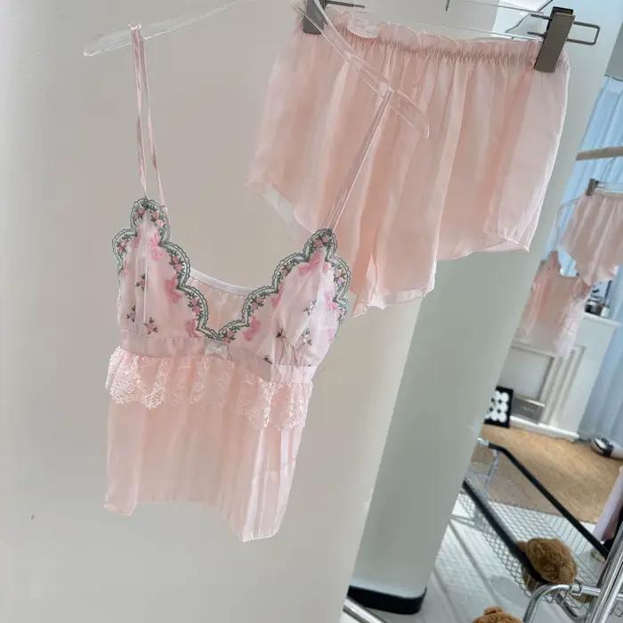 2025 été nouveau pyjama ensemble de Lingerie Sexy doux dentelle garniture Cami Shorts chemise pantal