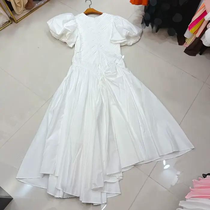 TWOTWINSTYLE tempérament robes solides pour les femmes col rond manches à bulles taille haute décont