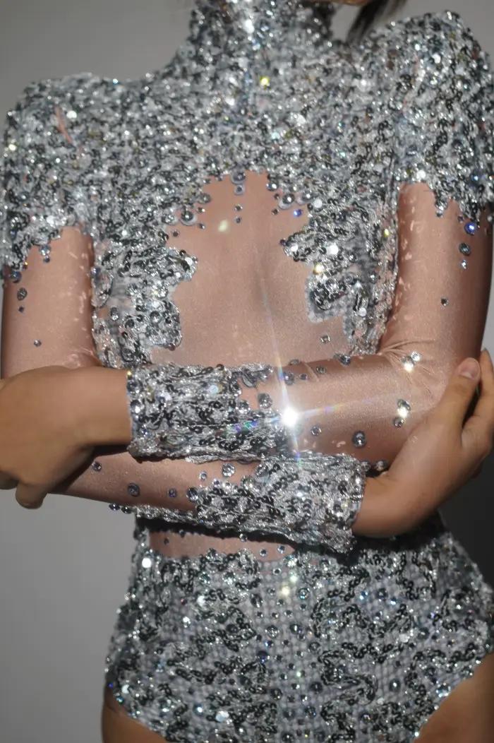Body extensible à paillettes et strass scintillants pour femmes, Costume de spectacle sur scène pour