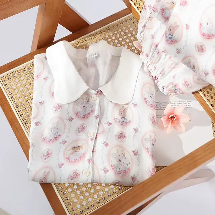 Pyjama en Satin pour femmes, pantalon à manches longues, mignon, frais, haut de gamme, col rabattu, Viscose, imprimé de dessin animé, vêtements de nuit