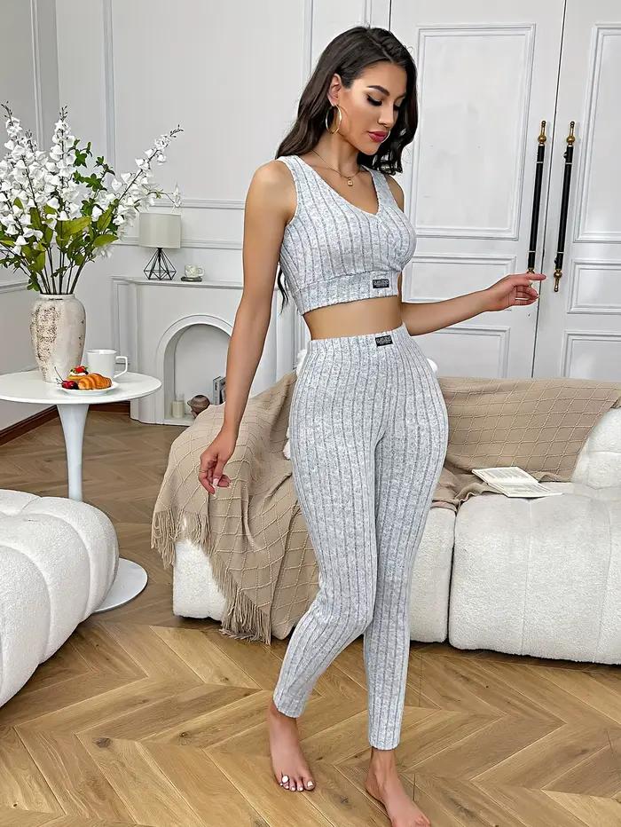 Dámské pyžamo na čtyři roční období