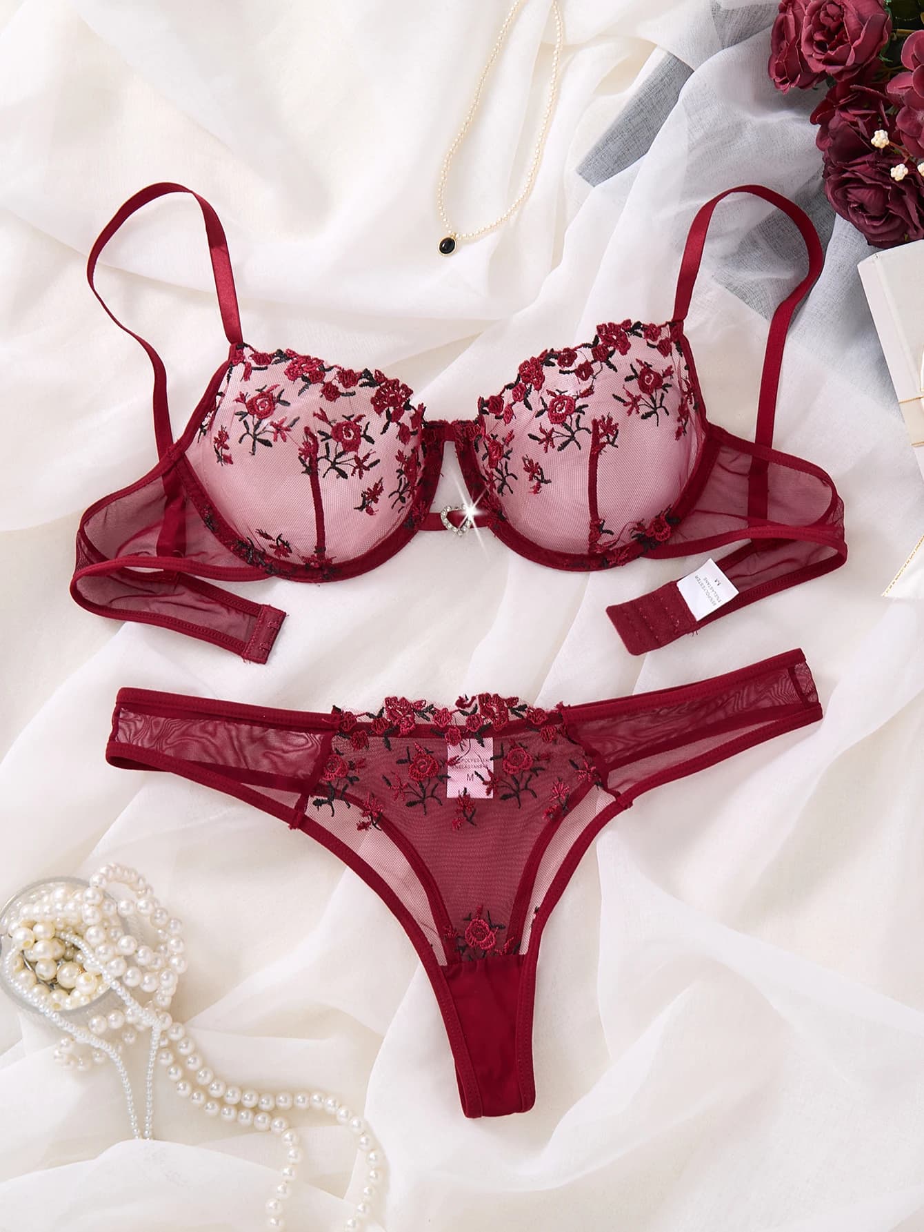 Ensemble de lingerie romantique brodé de roses rouge vin - soutien-gorge en résille transparente - l