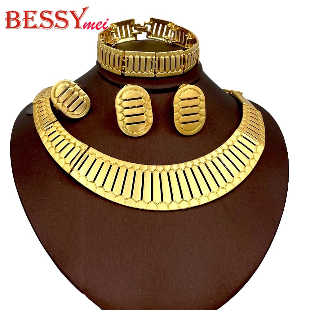 Ensemble de bijoux plaqué or 18 carats de Dubaï, collier, boucles d'oreilles, bracelet et bague de l