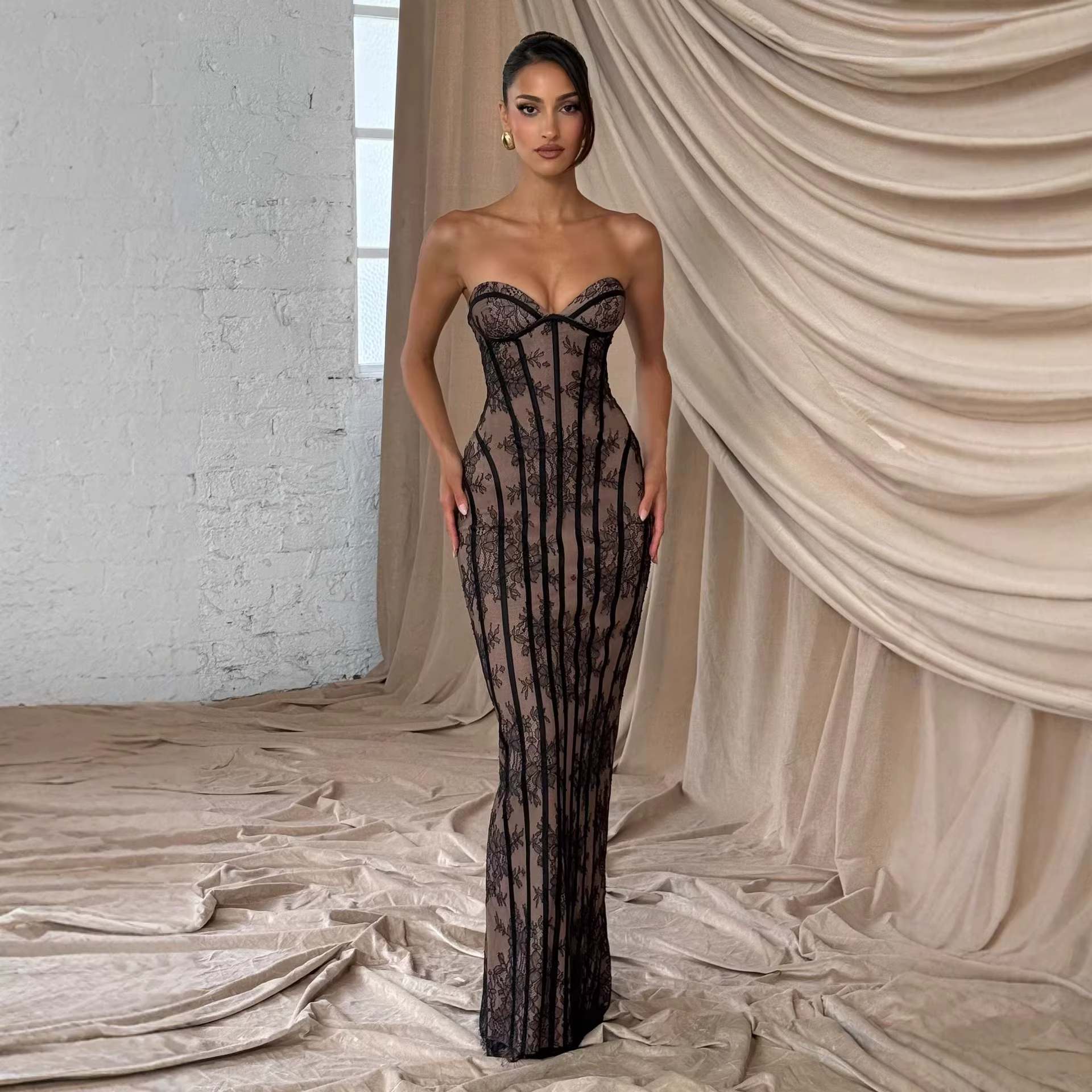 Robe longue élégante sans bretelles en dentelle pour femme, robe de soirée sexy avec corset, robe ma