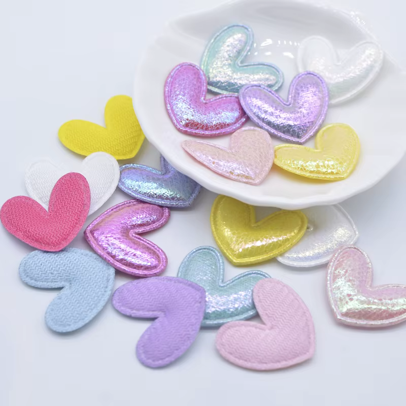 100 pièces de patchs en cuir brillant rembourrés en forme de cœur de 25*22mm, appliques pour vêtemen