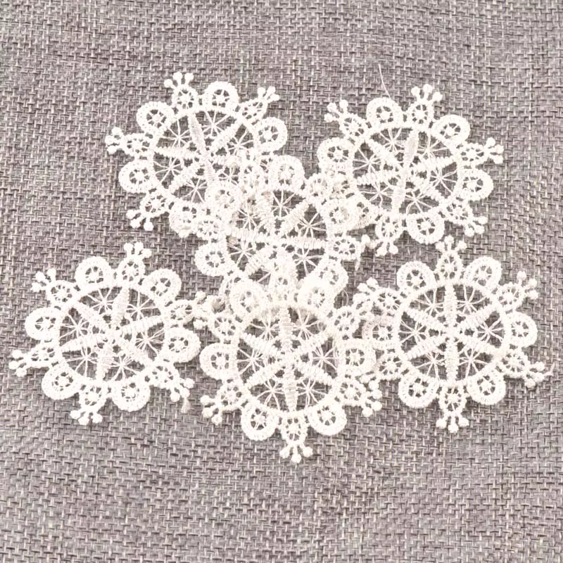 Garniture en maille avec appliques en dentelle blanche, fleur pour coudre sur tissu Guipure, fournit