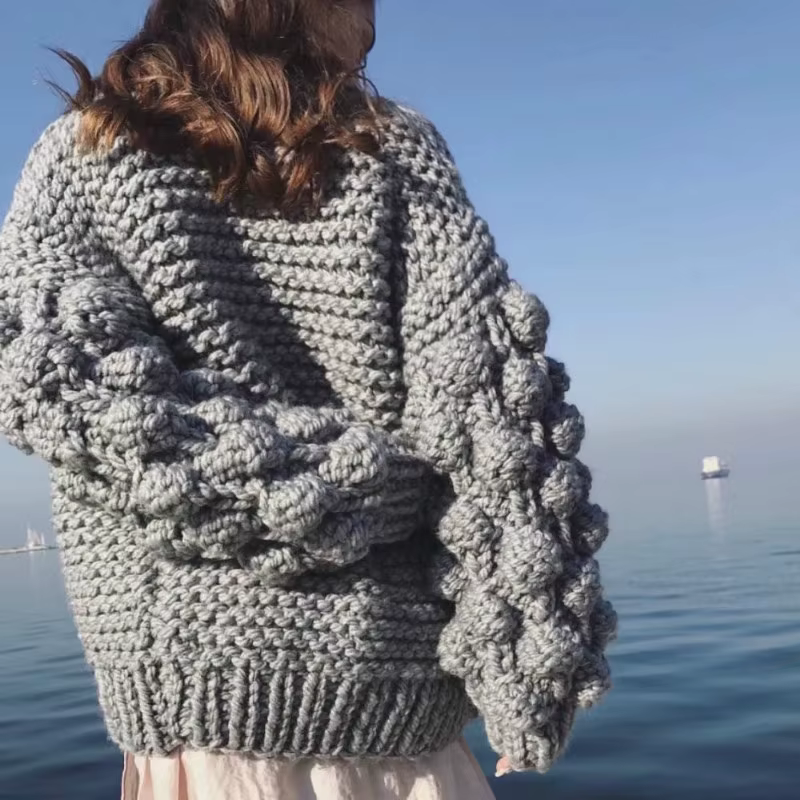 Cardigan au crochet grossier chic, pull à crochet floral 3D, manteau à la main, col en V, laine brut