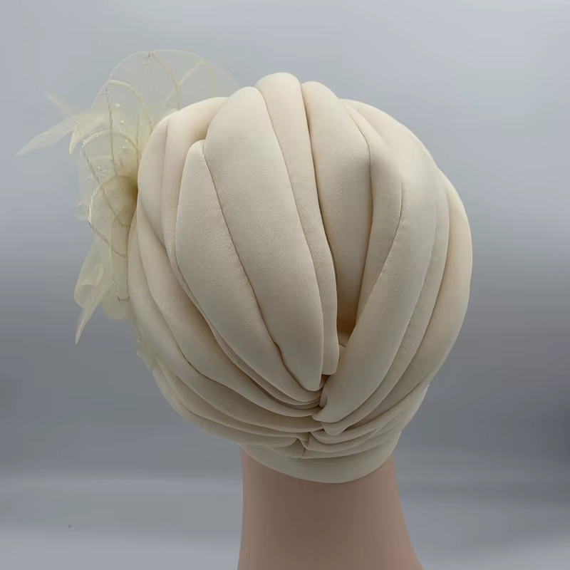Chapeaux turban de fleurs de plumes pour femmes, écharpe de sauna musulmane, bonnet femme, prêt à po