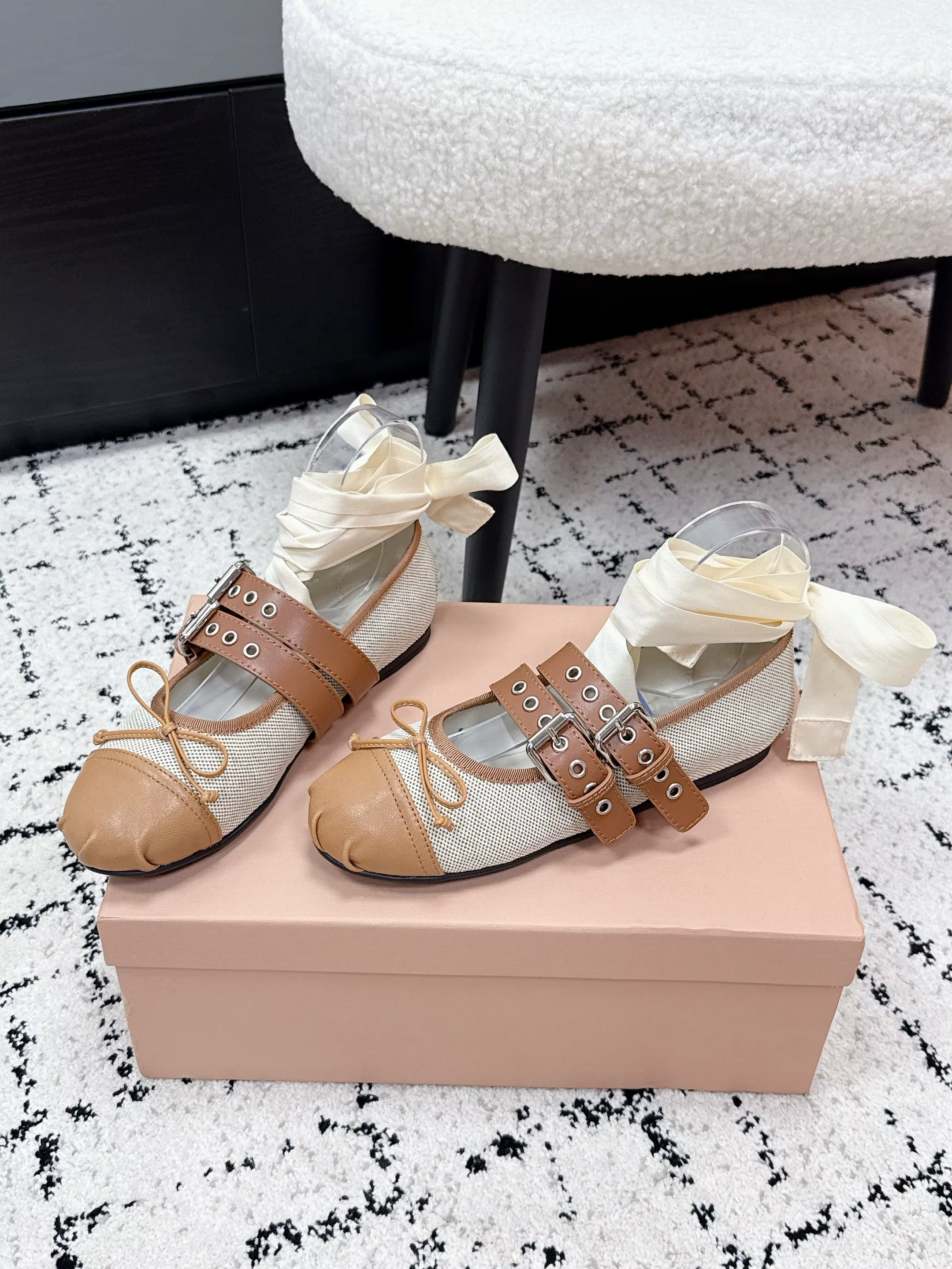 Ballerines de créateur pour femmes en cuir d'agneau, bout rond, style Mary Jane, meilleure qualité,