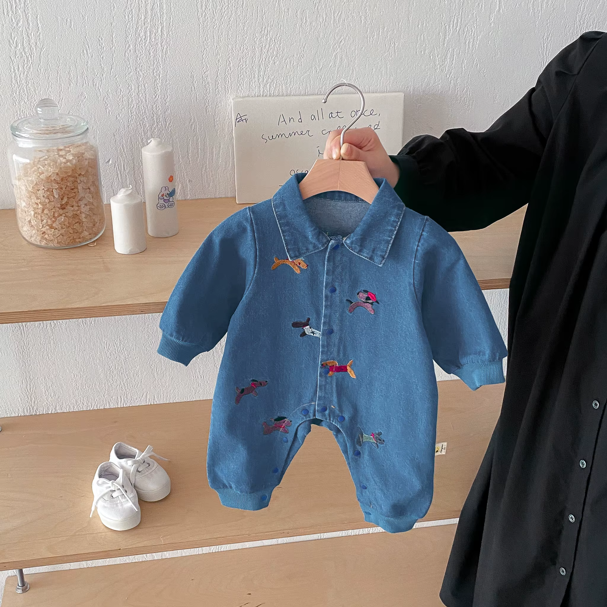 Costume une pièce pour bébé, vêtements d'automne en denim, vêtements rampants d'extérieur brodés pou