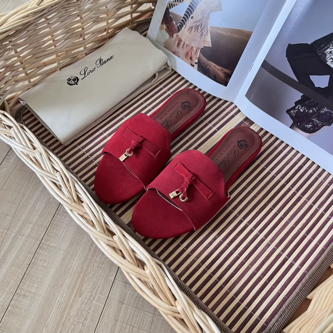 NOUVEAU 2026 – Chaussons de luxe LORO PIANA AUSTRALIS en daim marron pour femme, avec pompons décora