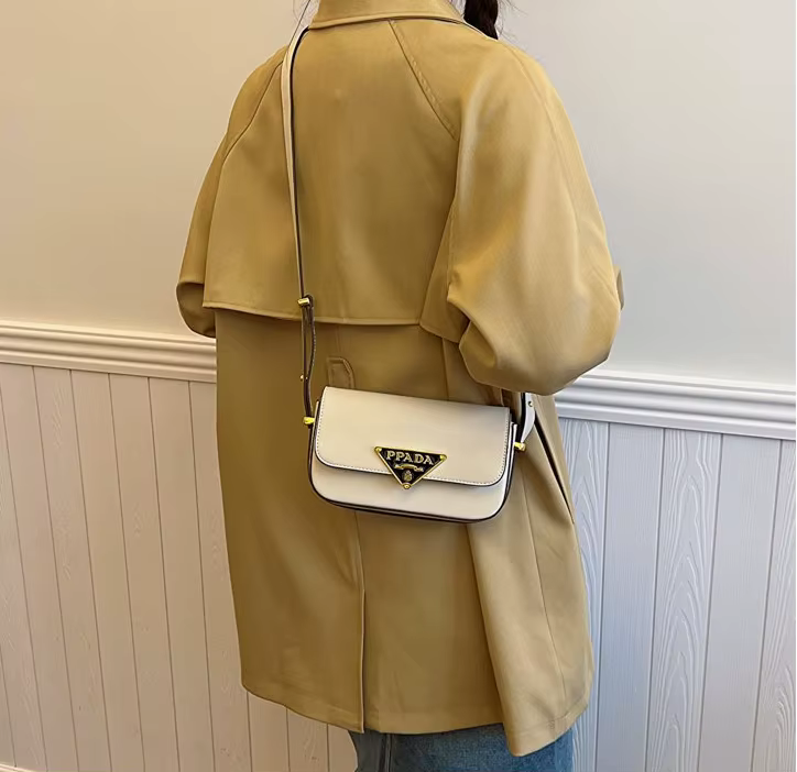 Sac à langer tendance : Sac à main en cuir de luxe simple pour femme, sac messager vintage haut de g