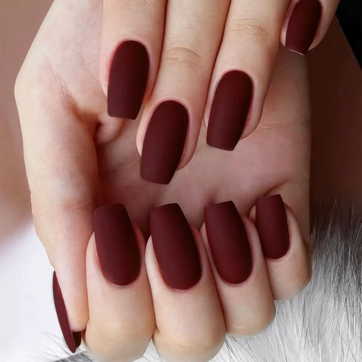 Faux ongles courts et carrés, couleur unie, Design rouge vin, à pression, simples, détachables, fini