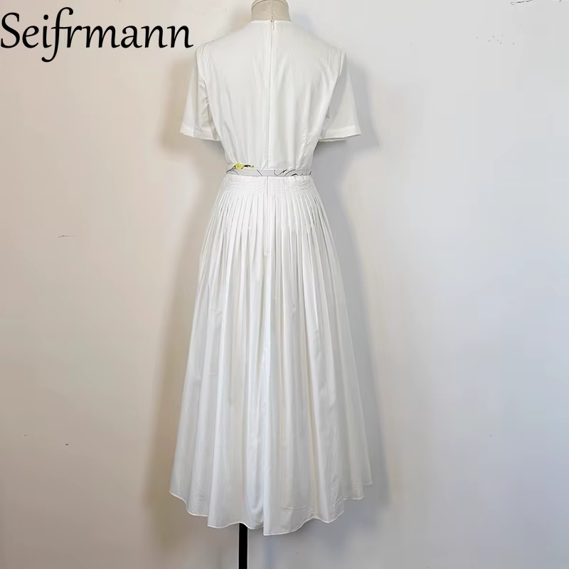 Seifrmann – robe en popeline imprimée fond blanc, col rond, manches courtes, taille cintrée, jupe lo
