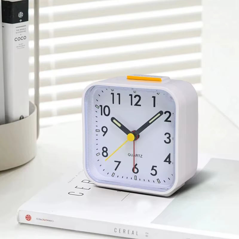 Petite réveil à veilleuse Simple, bureau de chevet avec fonction Snooze, horloge à Quartz en plastiq