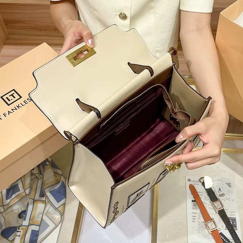 Sac à main de marque pour femmes, sac à bandoulière léger de luxe haut de gamme de styliste rétro, n