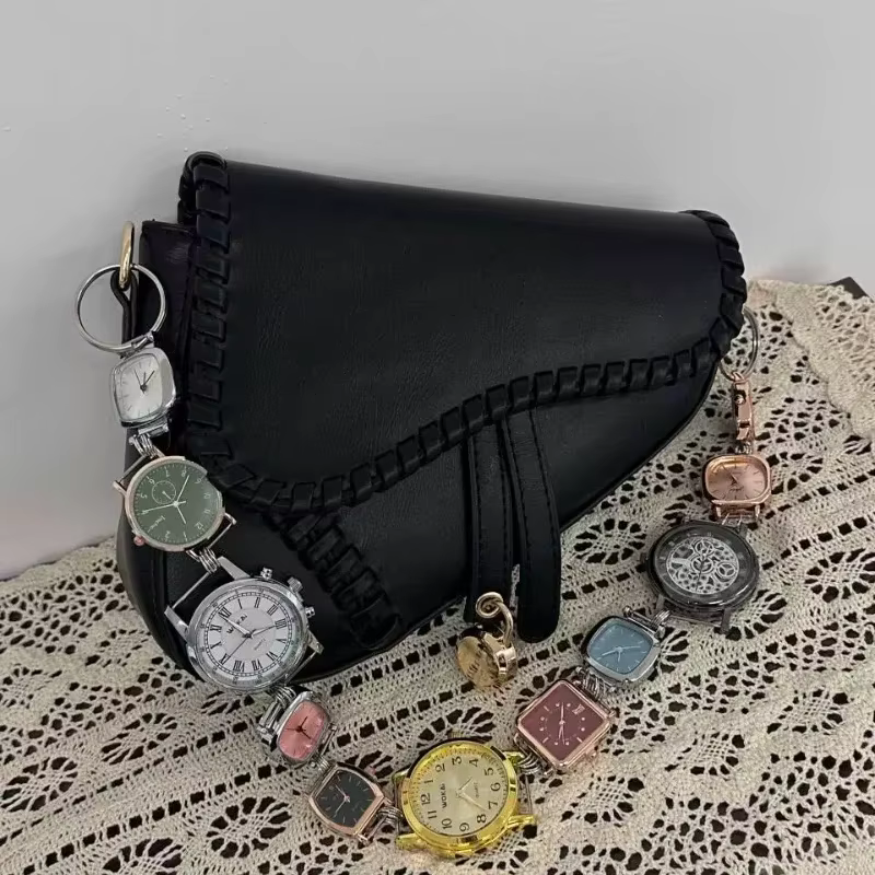 Sac de selle de luxe de styliste pour femmes, sac à bandoulière Chic avec bracelet de montre en méta