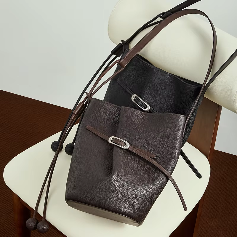 BURMINSA Sacs seau de luxe en cuir véritable pour femmes, sacs à bandoulière minimalistes de créateu