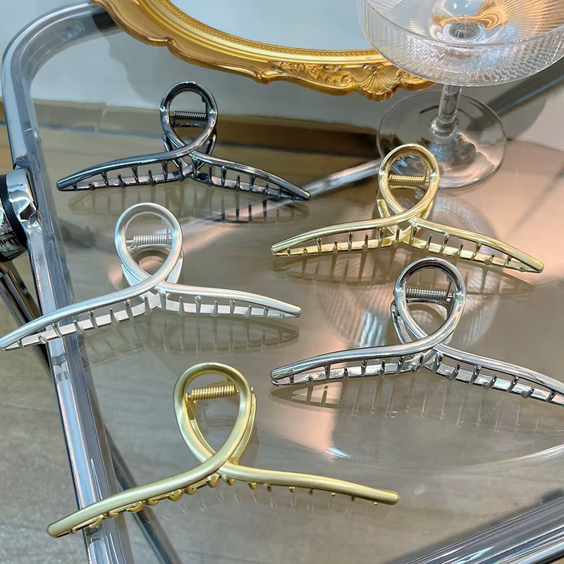 Pince à cheveux surdimensionnée en métal de 13.5cm, grande pince creuse, épingle à cheveux tendance,