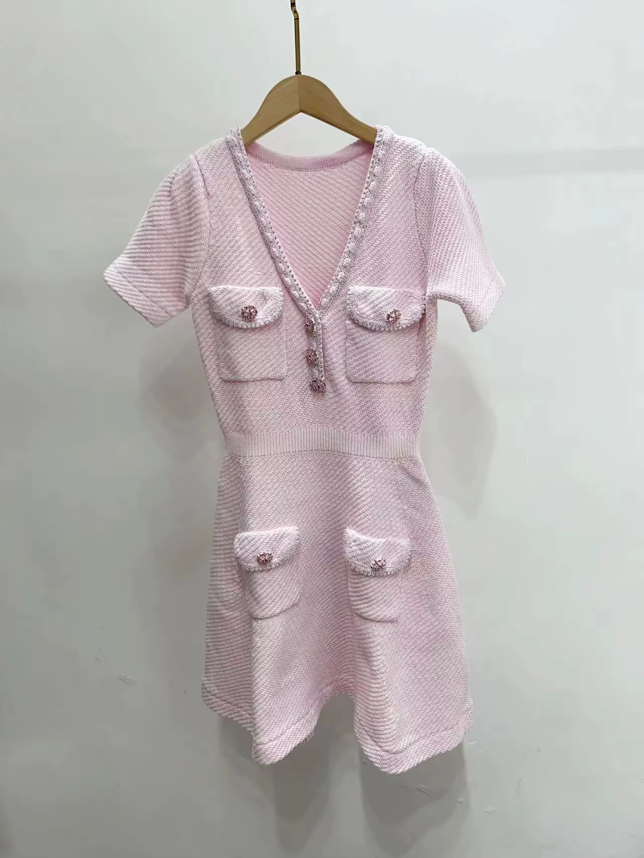 Diamant col en v robe tricotée tempérament élégant rose a-ligne à manches courtes robe courte pour f