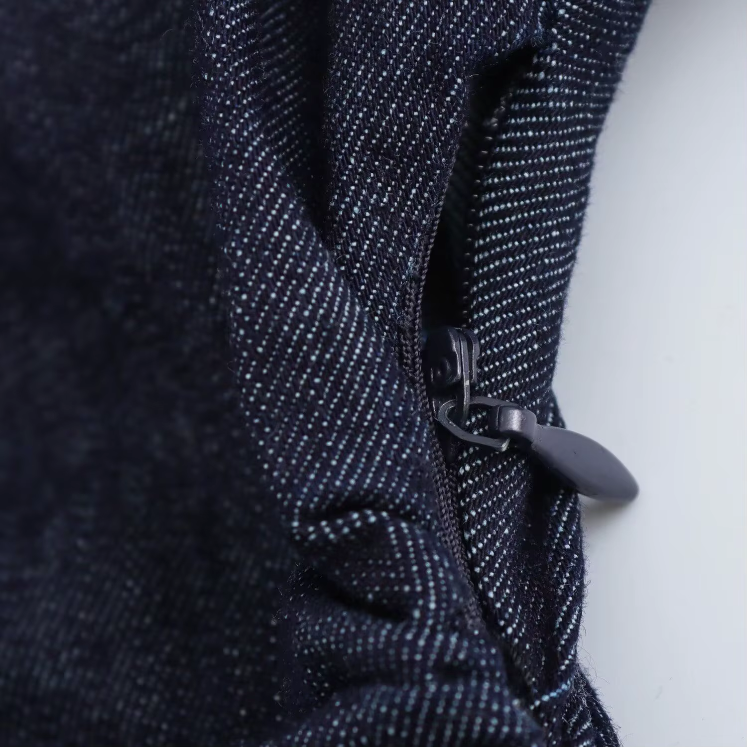 ETJ 2025 printemps nouvelle série 1975 robe MIDI en denim avec revers côté fermeture éclair mode rid