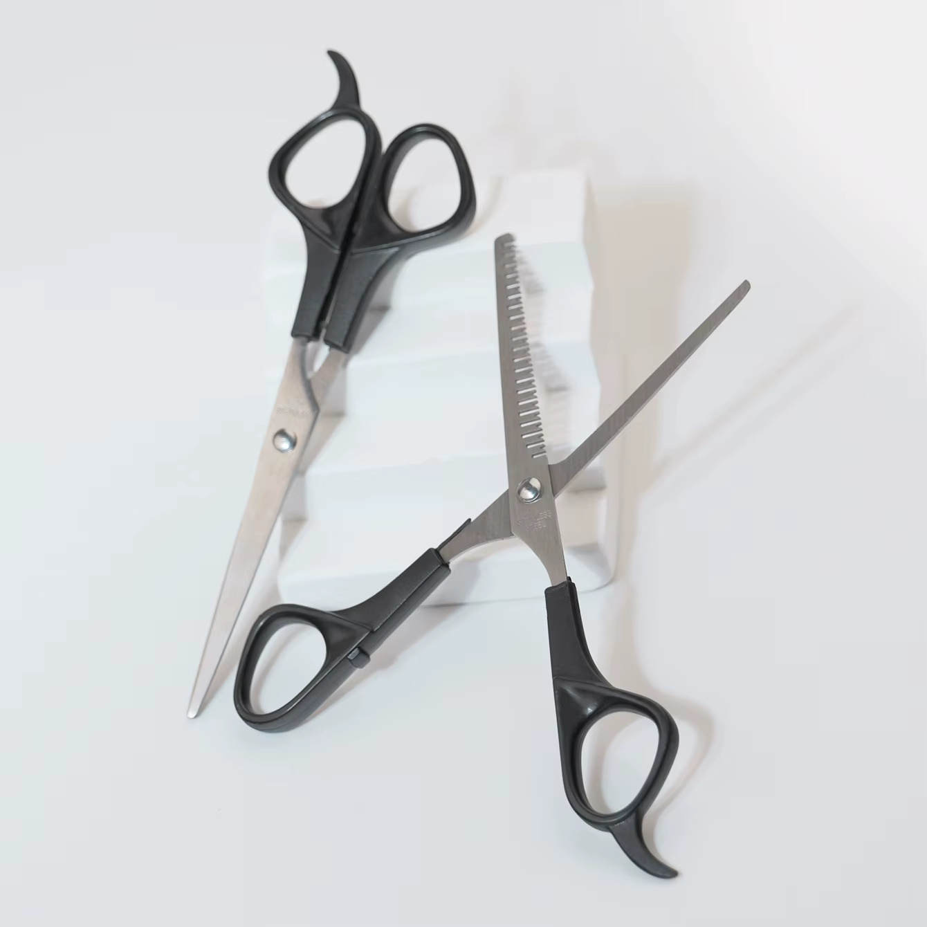 Kit de ciseaux de coupe de cheveux, ciseaux de coiffure professionnels pour Salon de coiffure, barbi