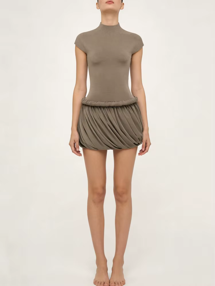 Nouvelle Robe Courte Femme CiCi 2026 Col Montant Manches Courtes Jupe Drapée Froncée Décontractée So