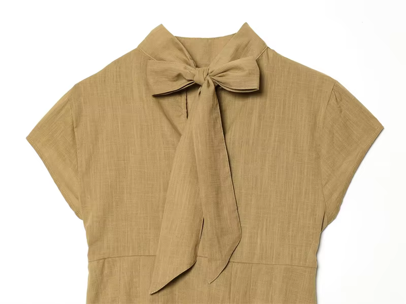 Chemise Femme Été 2026 Nouvelle Collection Kaki Manches Courtes Nœud Décoratif Ourlet Creux Style Dé