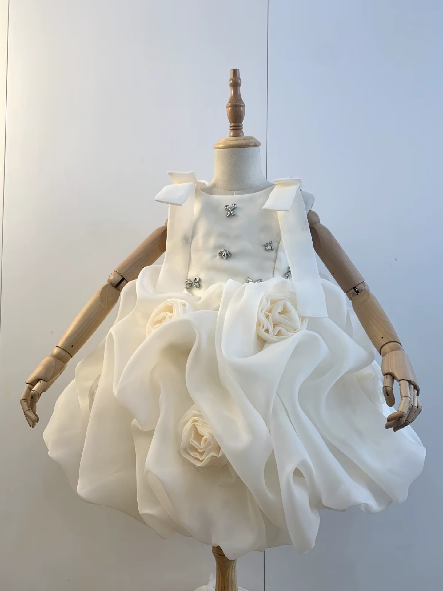 Robe de princesse pour filles, style européen et américain, nouvelle collection 2026, en satin, avec