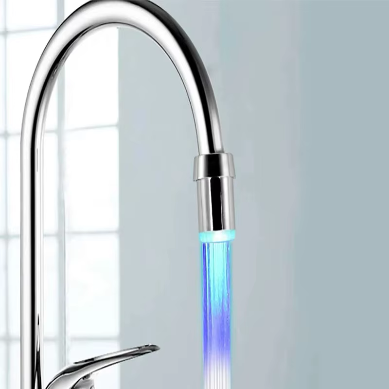 Nouveau Led veilleuse RGB robinet créatif lampe à eau lampes de douche romantique 7 couleurs bain mé